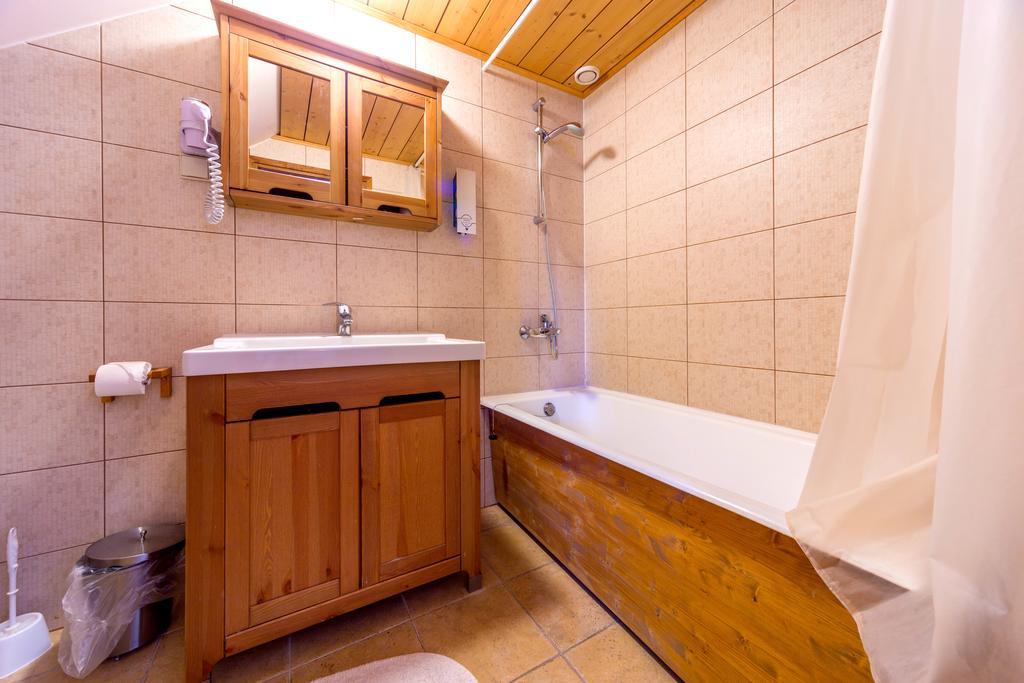 Viimsi Manor Guesthouse Birgitta ภายนอก รูปภาพ