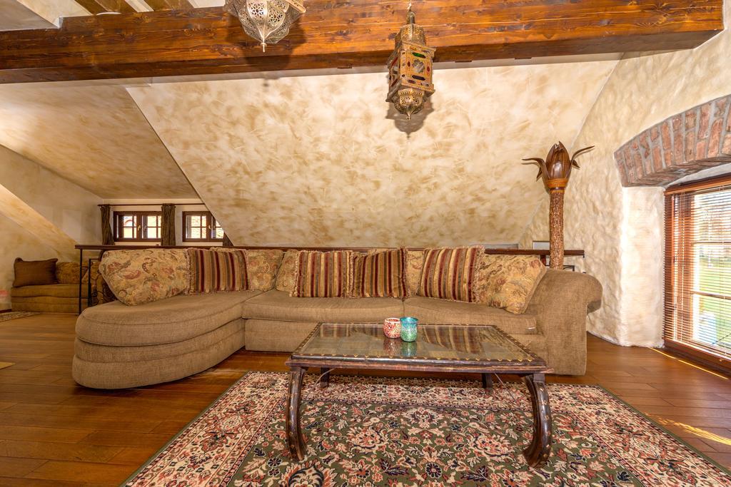 Viimsi Manor Guesthouse Birgitta ภายนอก รูปภาพ
